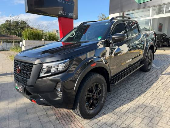 NISSAN FRONTIER 2.3 16V TURBO DIESEL PRO4X CD 4X4 AUTOMÁTICO NISSAN FRONTIER 2.3 16V TURBO DIESEL PRO4X CD 4X4 AUTOMÁTICO